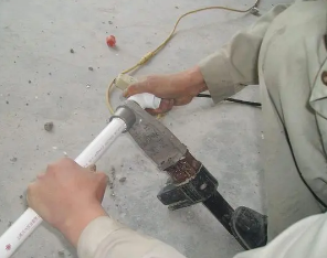 玉泉漏水维修电话